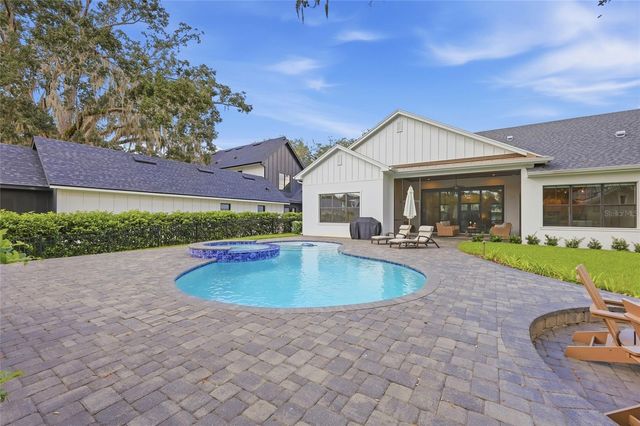 15210 E OAKLAND AVENUE, Winter Garden, FL 34787