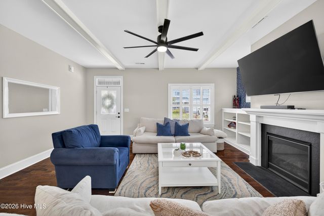363 Hanover Lakes Drive, Wilmington, NC 28401