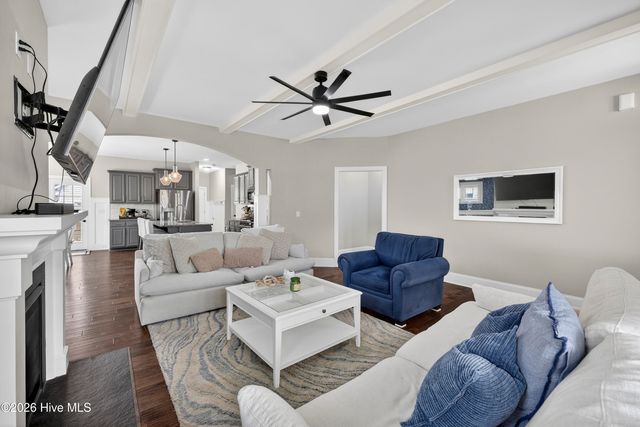 363 Hanover Lakes Drive, Wilmington, NC 28401