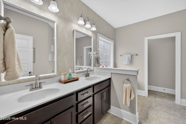 363 Hanover Lakes Drive, Wilmington, NC 28401