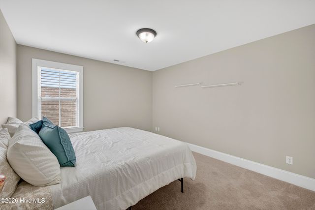 363 Hanover Lakes Drive, Wilmington, NC 28401