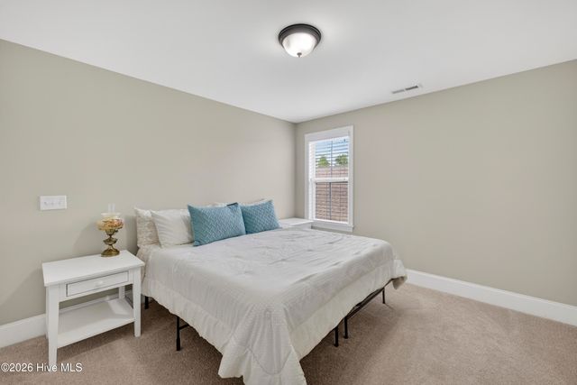 363 Hanover Lakes Drive, Wilmington, NC 28401