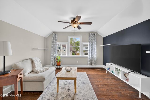 363 Hanover Lakes Drive, Wilmington, NC 28401