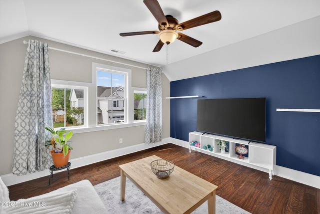 363 Hanover Lakes Drive, Wilmington, NC 28401