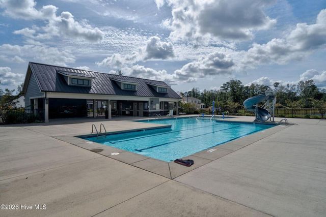 363 Hanover Lakes Drive, Wilmington, NC 28401