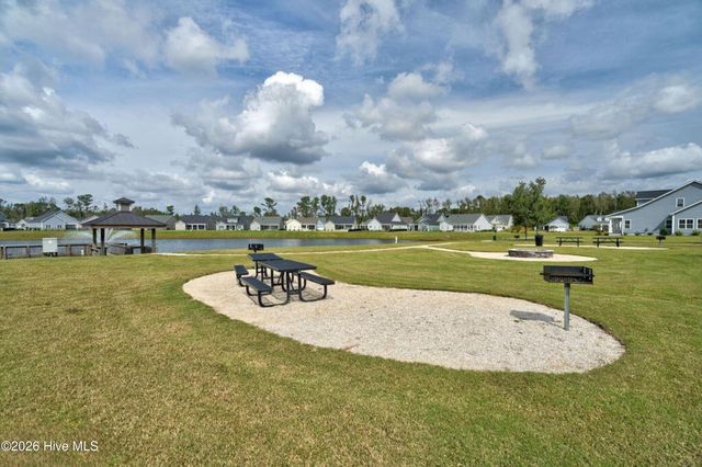 363 Hanover Lakes Drive, Wilmington, NC 28401
