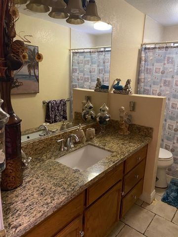 5819 Thoroughbred Dr, Riverbank, CA 95367