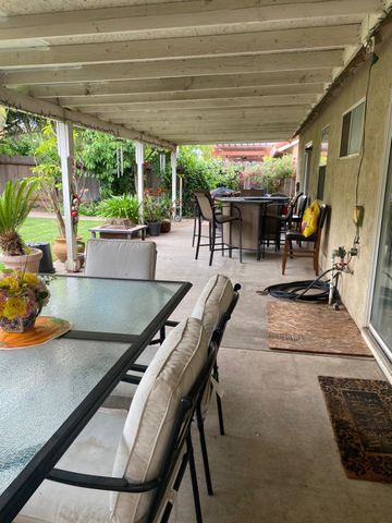 5819 Thoroughbred Dr, Riverbank, CA 95367