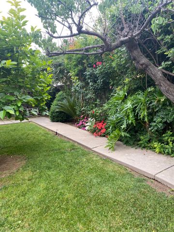5819 Thoroughbred Dr, Riverbank, CA 95367