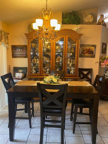 5819 Thoroughbred Dr, Riverbank, CA 95367