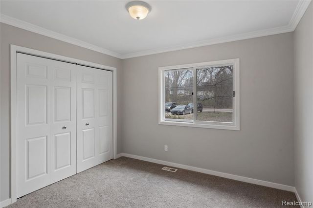 8732 Elizabeth Lake Road, White Lake, MI 48386