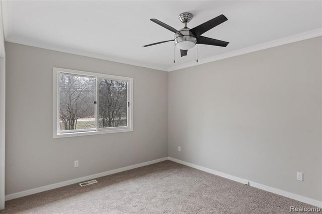 8732 Elizabeth Lake Road, White Lake, MI 48386