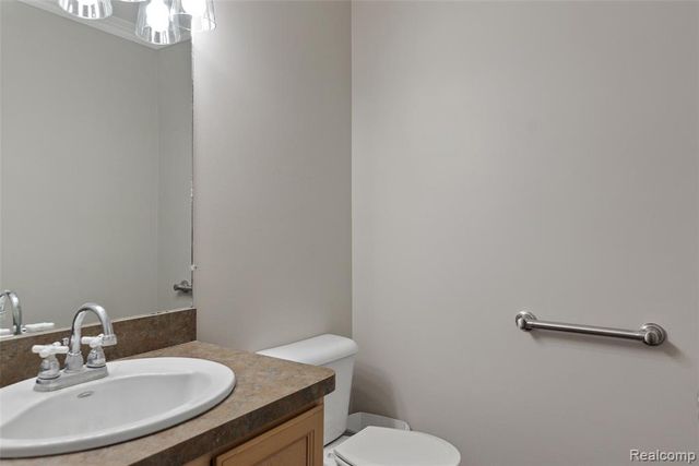 8732 Elizabeth Lake Road, White Lake, MI 48386