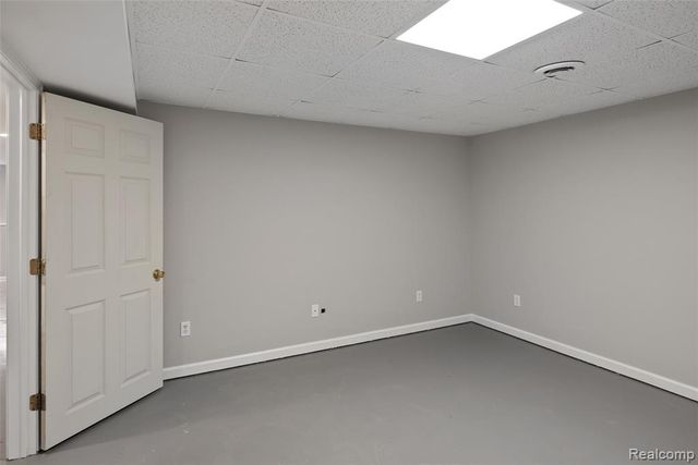 8732 Elizabeth Lake Road, White Lake, MI 48386