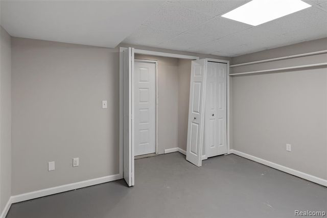 8732 Elizabeth Lake Road, White Lake, MI 48386