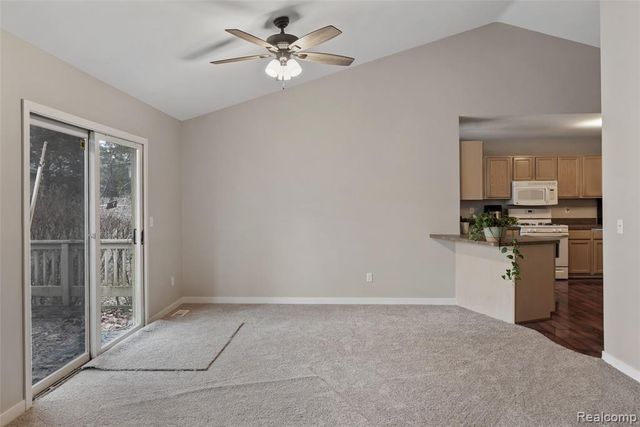 8732 Elizabeth Lake Road, White Lake, MI 48386