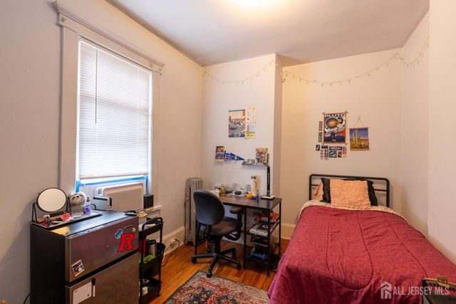 32 Suydam Street, New Brunswick, NJ 08901
