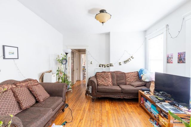 32 Suydam Street, New Brunswick, NJ 08901