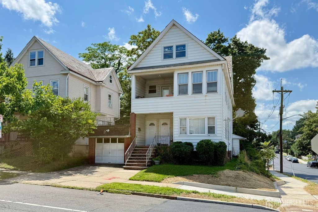 32 Suydam Street, New Brunswick, NJ 08901