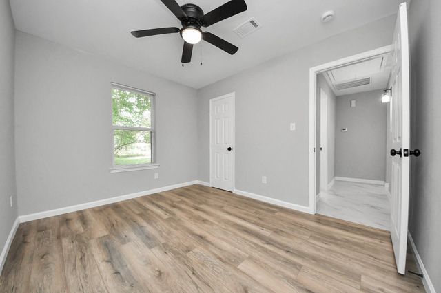 4914 Angleton Street, Houston, TX 77033