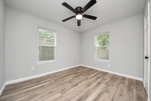 4914 Angleton Street, Houston, TX 77033
