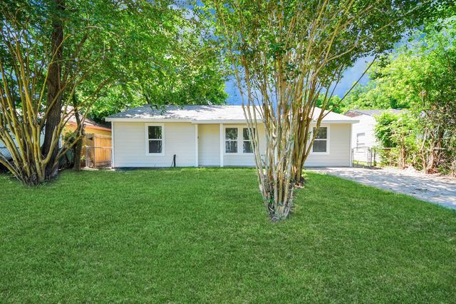 4914 Angleton Street, Houston, TX 77033