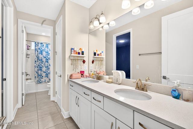 106 RUM RUNNER Way, St. Johns, FL 32259