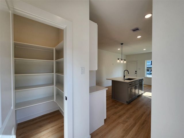 7817 Beckley Street A, Houston, TX 77088