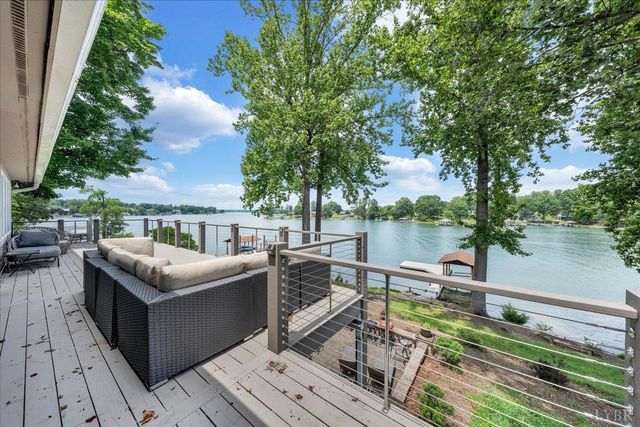 292 Cove Road, Penhook, VA 24137