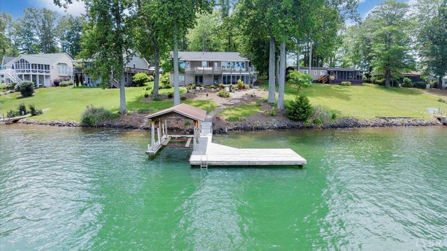 292 Cove Road, Penhook, VA 24137