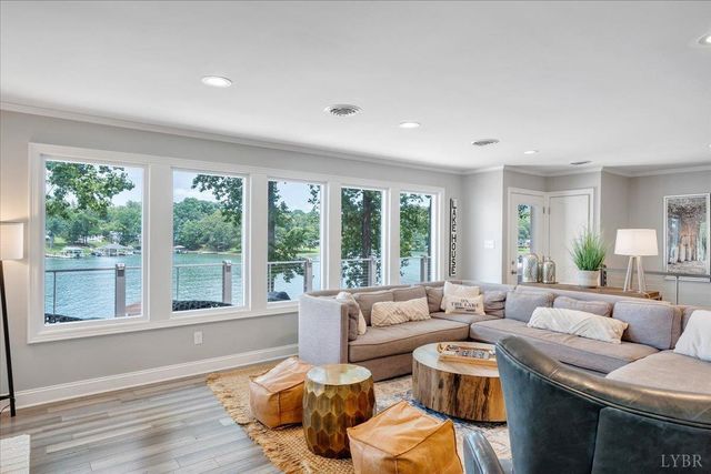 292 Cove Road, Penhook, VA 24137