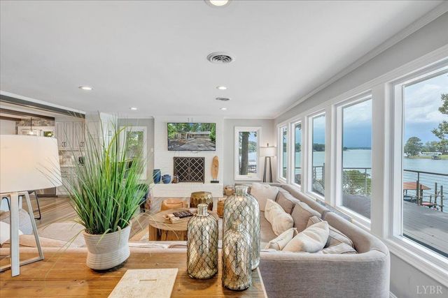 292 Cove Road, Penhook, VA 24137