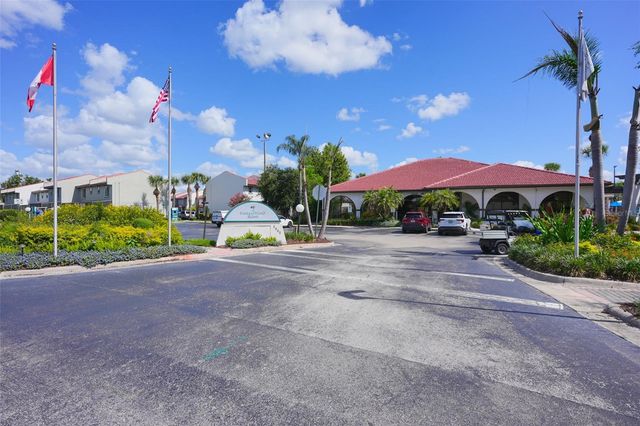 3150 WET N WILD COURT, Kissimmee, FL 34746