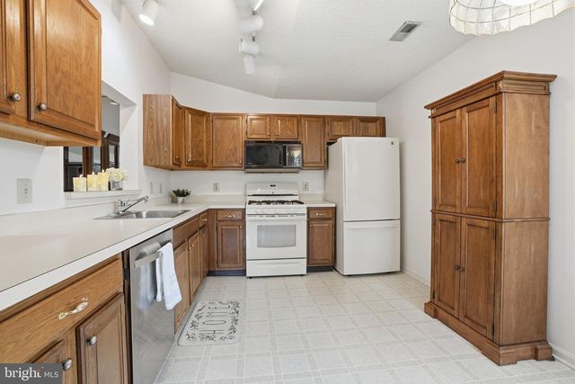 486 CEDAR HOLLOW DR, Yardley, PA 19067