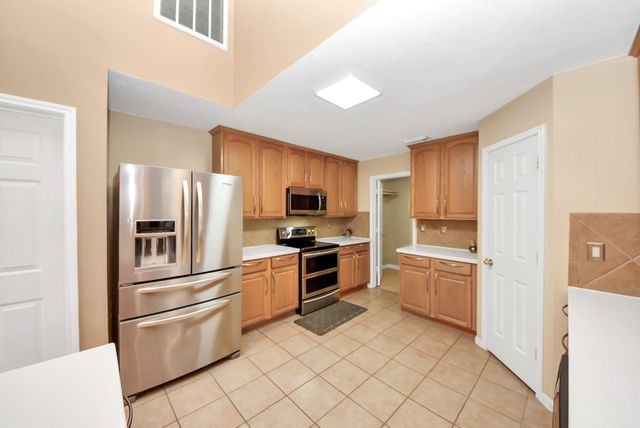 12027 Iris Canyon Drive, Tomball, TX 77377