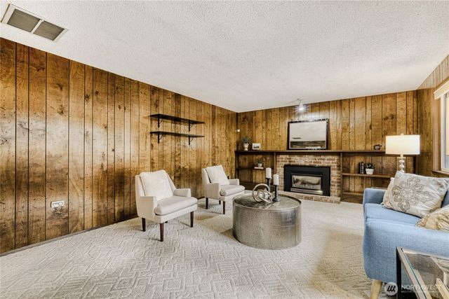 15703 SE 45th Court, Bellevue, WA 98006