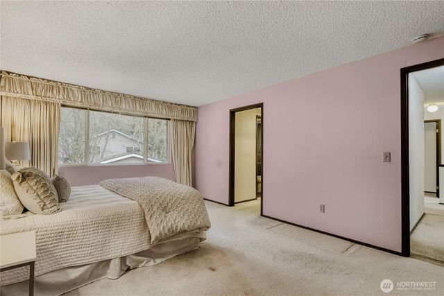 15703 SE 45th Court, Bellevue, WA 98006