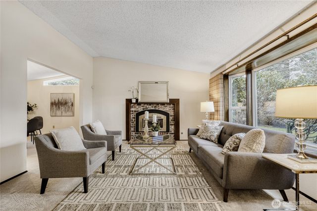 15703 SE 45th Court, Bellevue, WA 98006