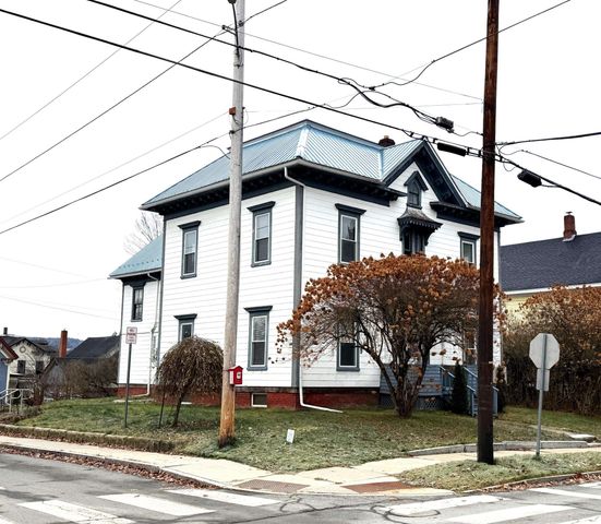 324 Cliff Street, St. Johnsbury, VT 05819