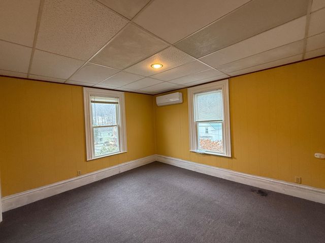 324 Cliff Street, St. Johnsbury, VT 05819