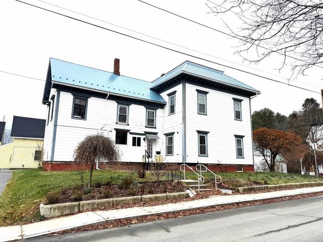 324 Cliff Street, St. Johnsbury, VT 05819