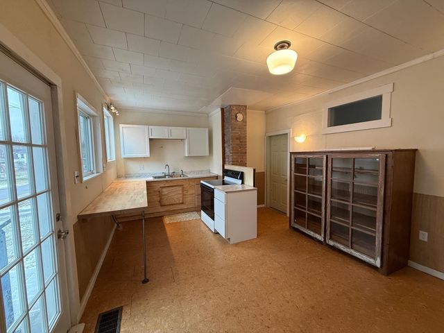 324 Cliff Street, St. Johnsbury, VT 05819