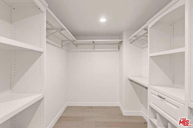 5019 Maplewood Avenue 101, Los Angeles, CA 90004