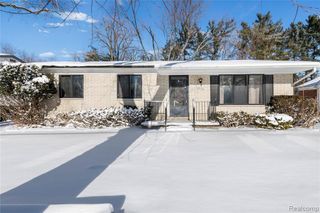 20156 Midway Avenue, Southfield, MI 48075
