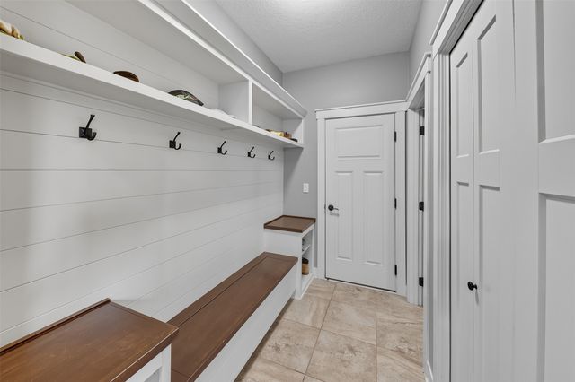 575 Whistling Court, Waukee, IA 50263