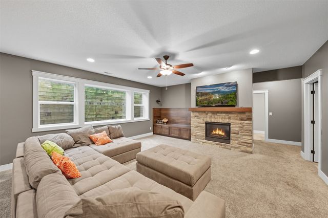 575 Whistling Court, Waukee, IA 50263