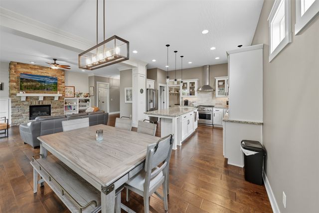 575 Whistling Court, Waukee, IA 50263