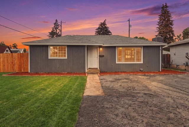 2901 E Cleveland Ave, Spokane, WA 99207 property photo