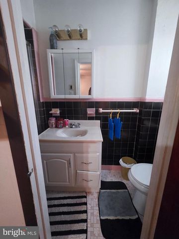 1010 CLIVEDEN ST E, Philadelphia, PA 19119