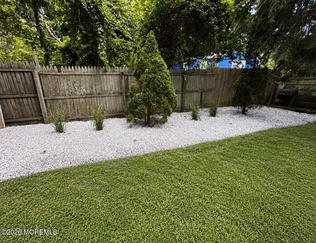 335 Elizabeth Avenue, Toms River, NJ 08753